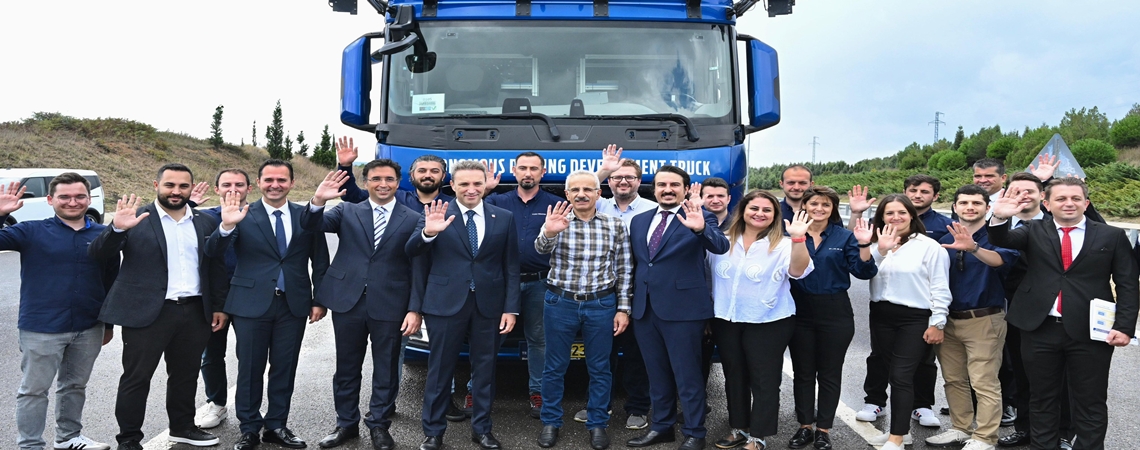 BAKANIMIZ URALOĞLU, OTONOM TAŞIMACILIKLA İLGİLİ İLK TEST SÜRÜŞÜNÜ GERÇEKLEŞTİRDİ